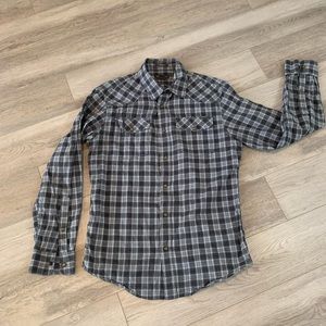 Eddie Bauer men’s button down shirt- Small. Like new!